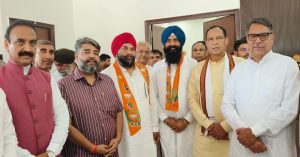 अंबाला जिला परिषद सदस्य मक्खन सिंह लबाना भाजपा में शामिल