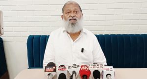 मार्शलों से विधायकों को सदन से बाहर फेंकवाने वाला हुड्डा आज खड्डेलाइन है यह हाल अब ममता का भी होगा