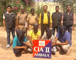 अंबाला पुलिस की बड़ी कामयाबी,गिट्टियां खिलाकर ध्यान भटकाने वाले अंतरराज्यीय चैन स्नेचिंग गिरोह के 04 सदस्य गिरफ्तार