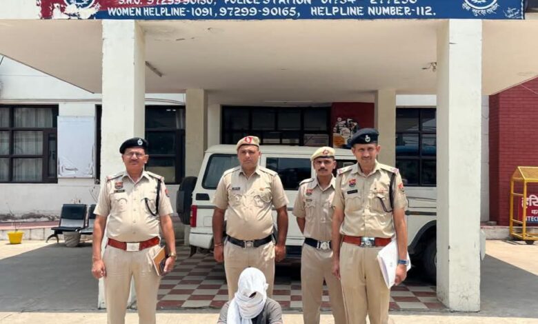 घर में 'सोने की ईंट' दबी होने का झांसा देकर 14.60 लाख रुपये ठगने वाला शातिर गिरोह से एक आरोपी गिरफ्तार
