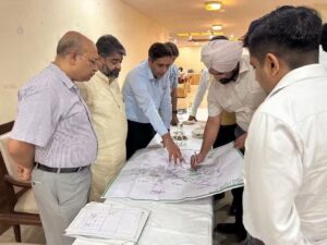 पूर्व राज्यमंत्री असीम गोयल नन्यौला ने वीरवार को अम्बाला शहर में आईआईटी रूडक़ी व जिला प्रशासन के सम्बन्धित विभागों के साथ बैठक की