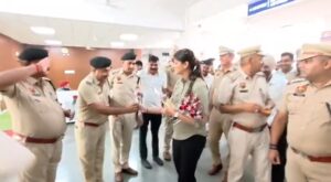 पुष्पवर्षा, सम्मान और भावनाओं के बीच डीसीपी सृष्टि गुप्ता को दी गई विदाई: सकारात्मक पुलिसिंग, अपराध नियंत्रण और जनविश्वास की मिसाल बने कार्यकाल को अधिकारियों-कर्मचारियों ने किया याद