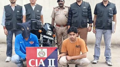 अम्बाला सीआईए 02 पुलिस की बड़ी कार्रवाई: गौतम ज्वैलर्स शॉप से सोने का सिक्का लूटने के मामले में दो मुख्य आरोपी गिरफ्तार; गोल्ड सिक्का और बाइक बरामद,