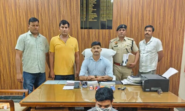 अंबाला साइबर पुलिस की बड़ी कार्रवाई: करोड़ों रुपए की साइबर ठगी के मामले में मध्य प्रदेश से दो मुख्य आरोपी गिरफ्तार,ATM, पासबुक, जाली मोहरें, चेक बुक, सिम कार्ड तथा नकदी बरामद,